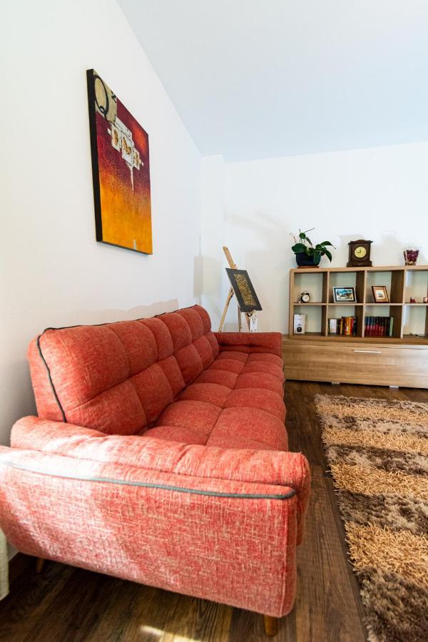 Nature Apartment - Minutes Away From The Old Town And Afi Mall Μπρασόβ Εξωτερικό φωτογραφία